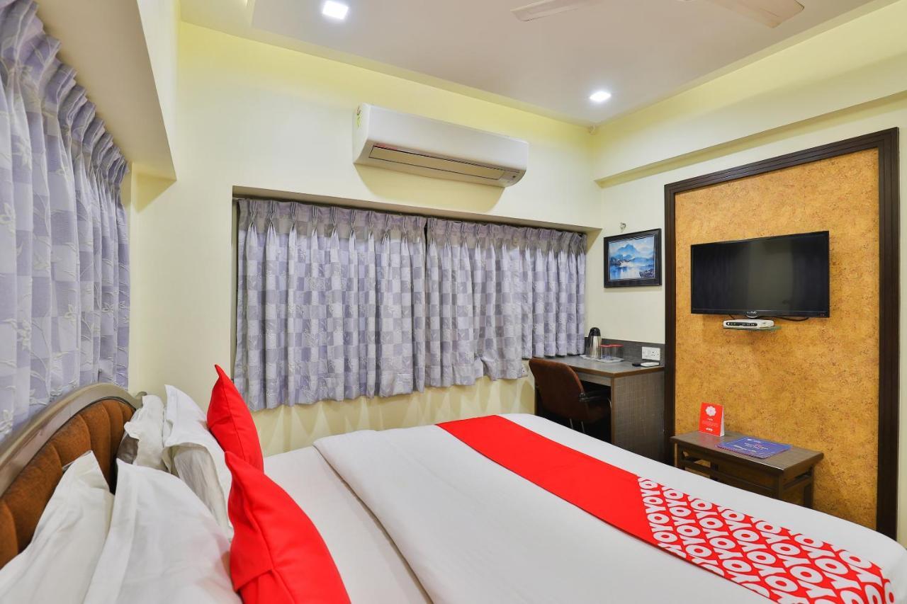 Oyo 17117 Hotel Rainbow Vadodara Esterno foto