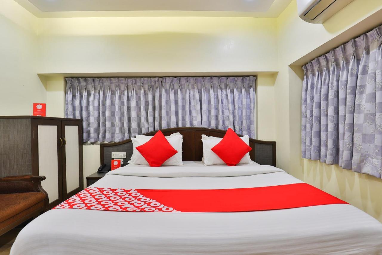 Oyo 17117 Hotel Rainbow Vadodara Esterno foto